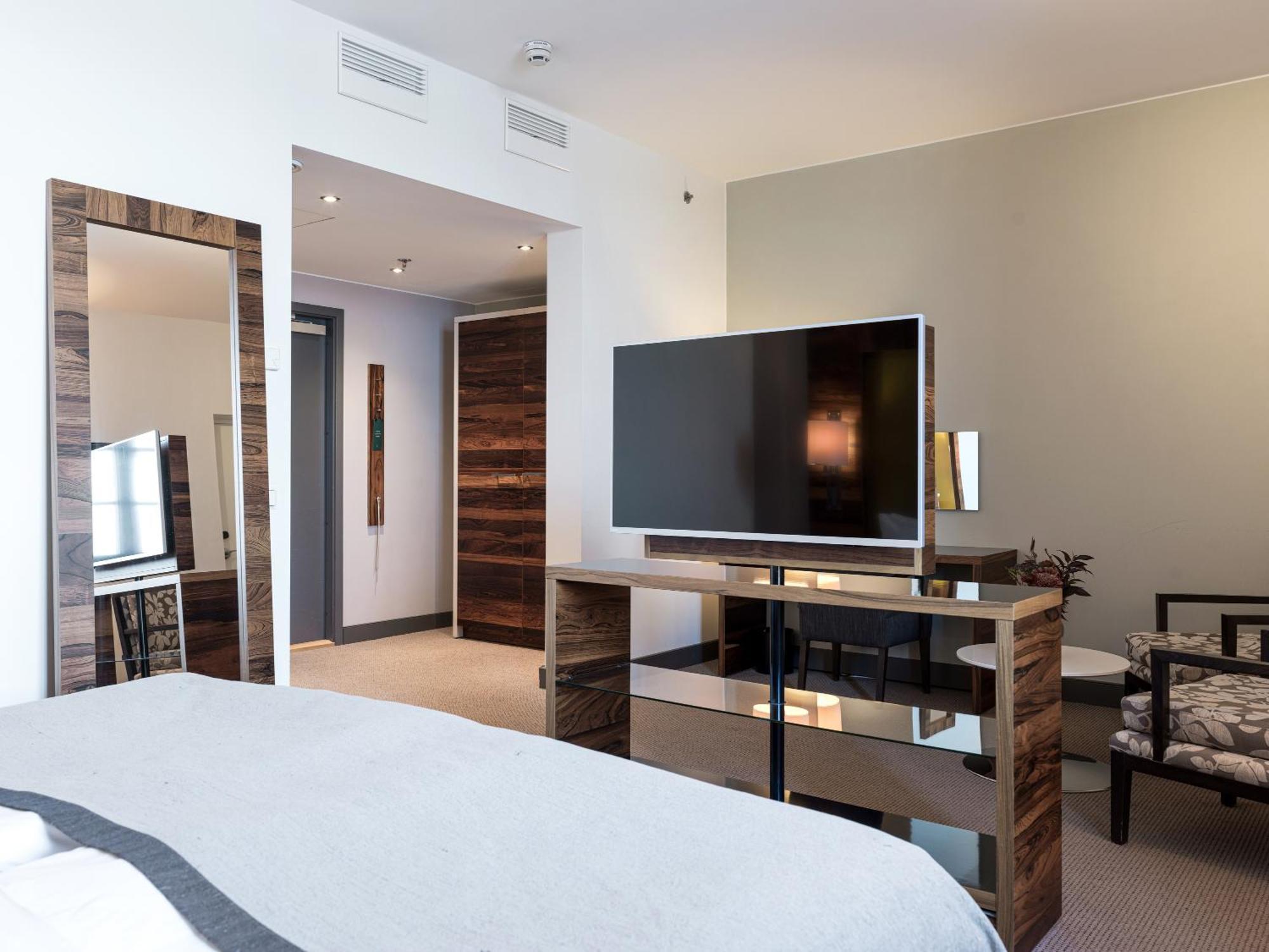Elite Hotel Marina Tower, Spa & Resort Nacka Exterior photo